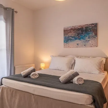 Aloni House דירה *